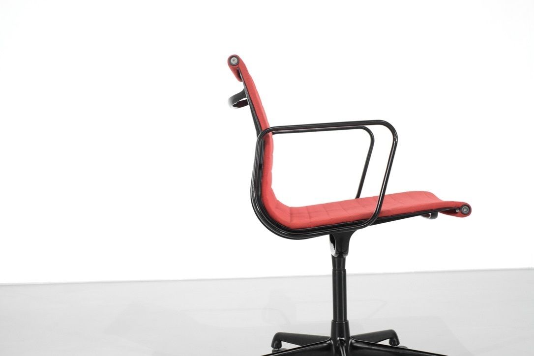 Armchair For " Ea 117 " Charles Ray Eames For Icf USA 1969. photo 1150.0