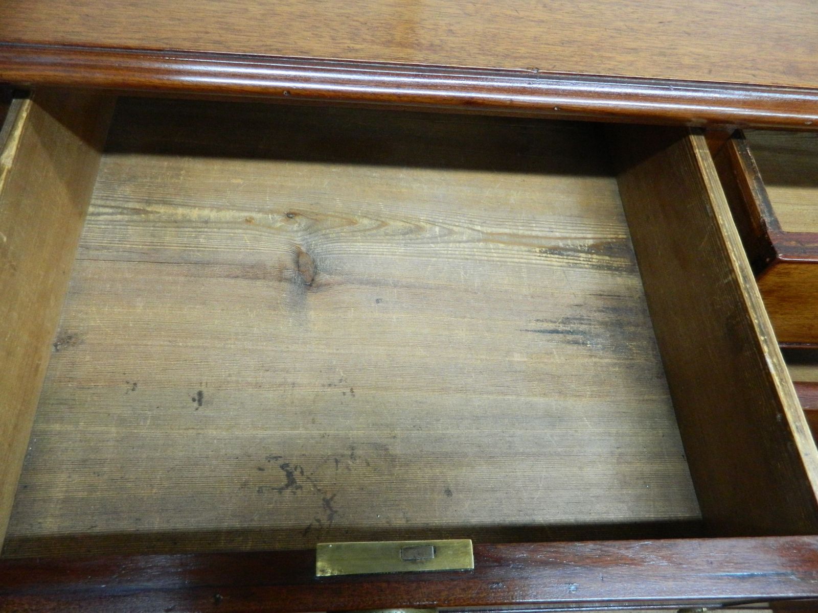 Furniture Edwardian Mahogany Chest Of Drawers photo