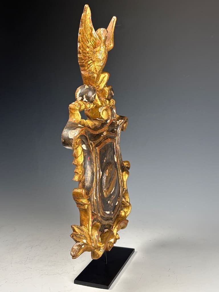 photo buy Antique Giltwood & Gesso Coat Of Arms With Eagle – Hand Carved Decorative Crest