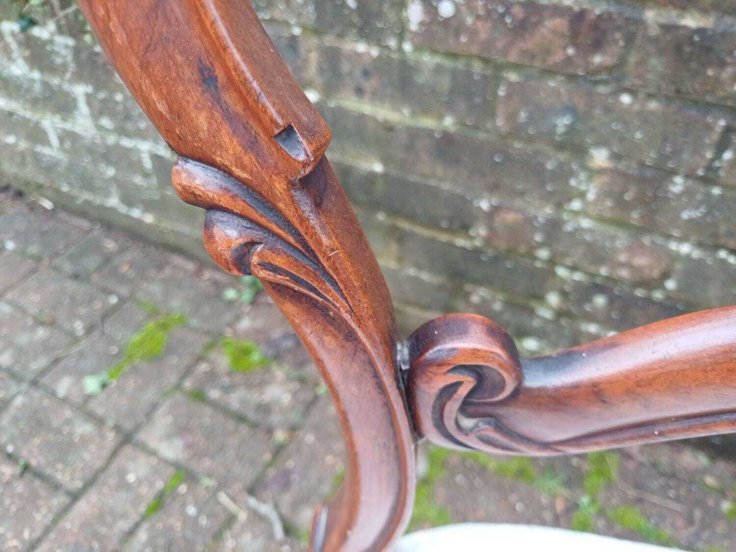 photo vintage Top Quality Pair Antique Rosewood Balloon Back Dining Chairs Victorian Style Upholstered Toile Seats Occasional Vintage