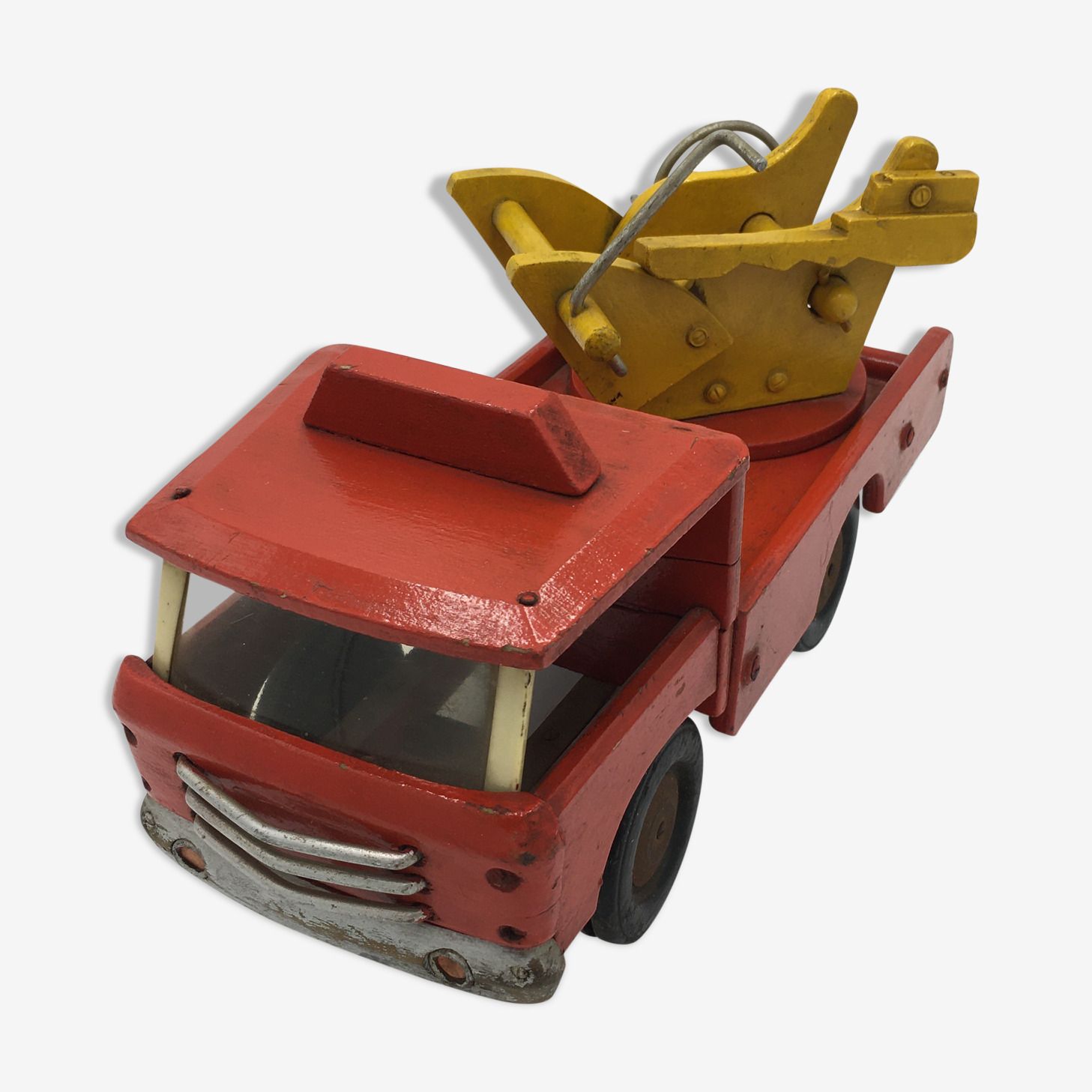 Dejou Wooden Truck