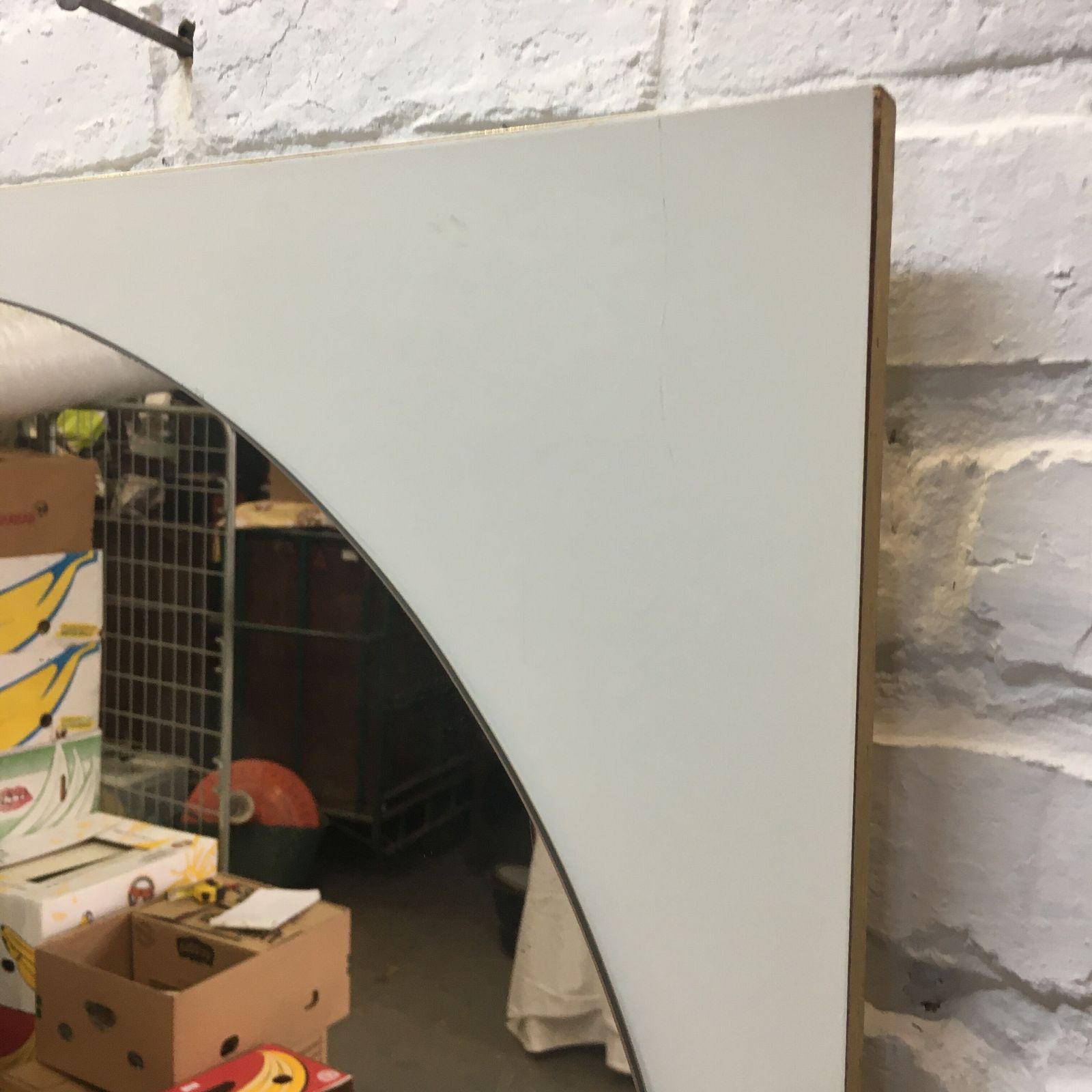Ronde Spiegel Op Gelamineerde Achterplaat photo Woonaccessoires