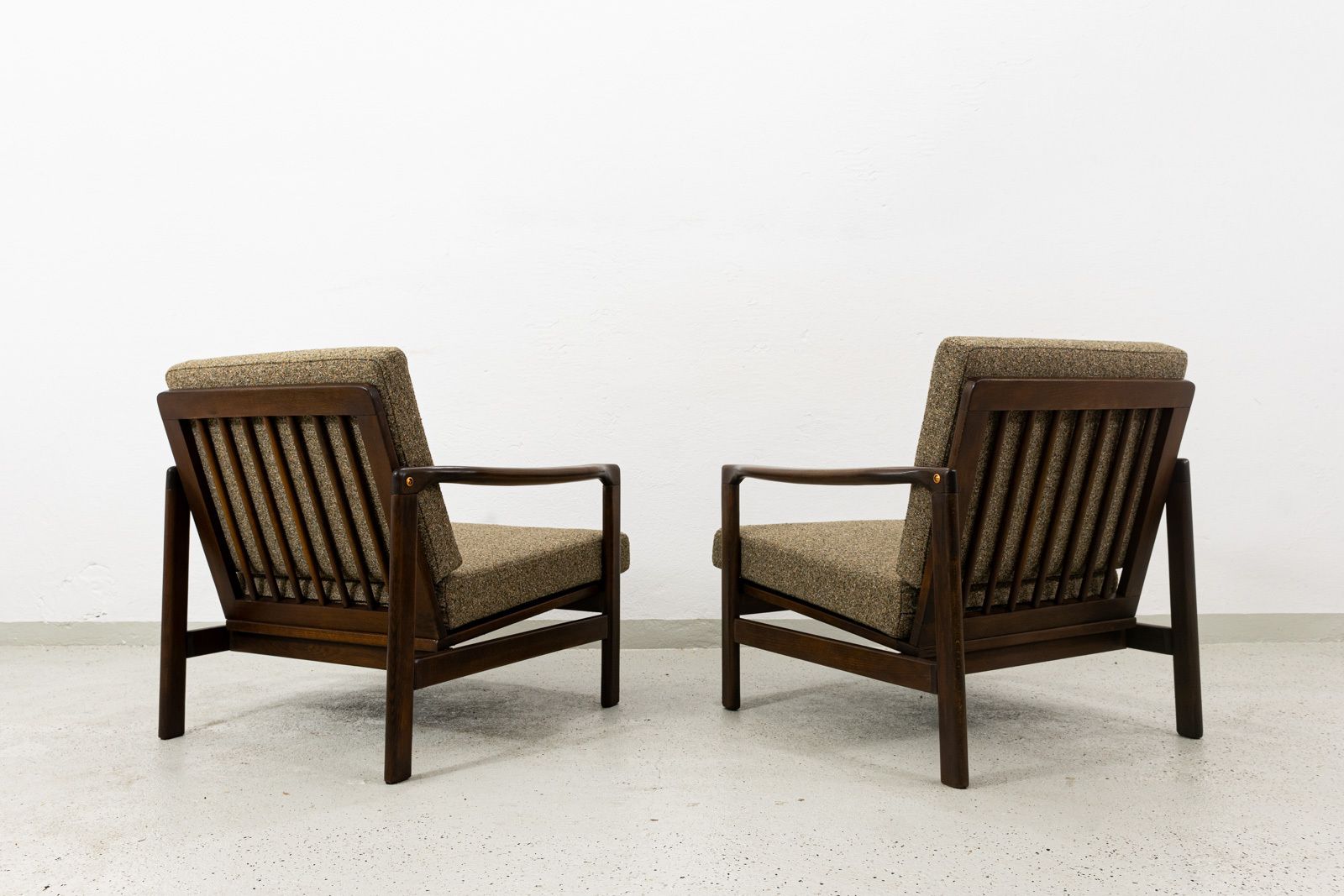 Vintage Armchairs By Zenon Bączyk, 1960's, Set Of 2 photo vinterior