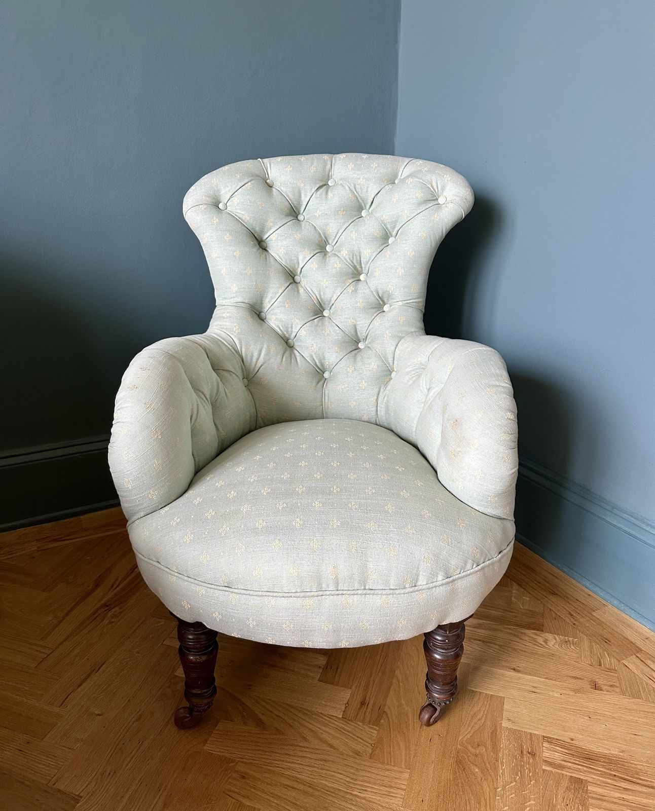 photo furniture Small Iron Back Buttoned Armchair – Country House Chair C.1880