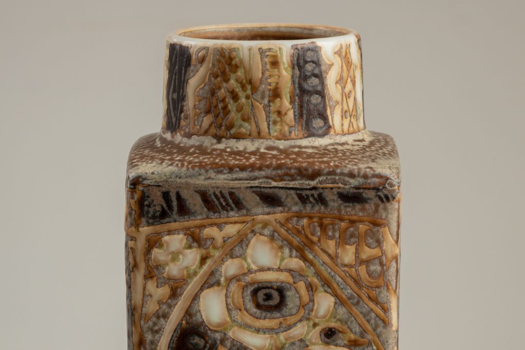 Royal Copenhagen. Small Earthenware Vase With Ethnic Decoration. Circa 1970. photo vinterior