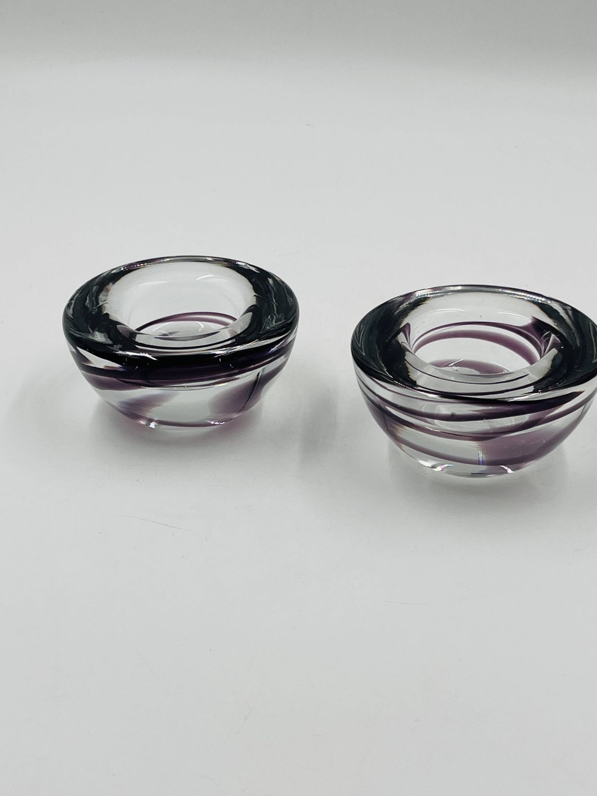 Set Van Twee Kosta Boda Kaarsenhouders Van Anna Ehrner photo for sale