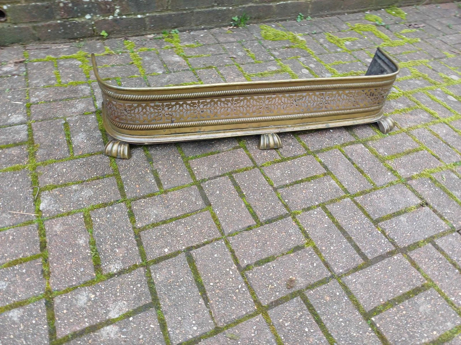 Late Victorian Ornate Brass Fireplace Fender Pierced Decorative Fire Curb With Claw Feet Antique Hearth Guard Fire Iron Stand
