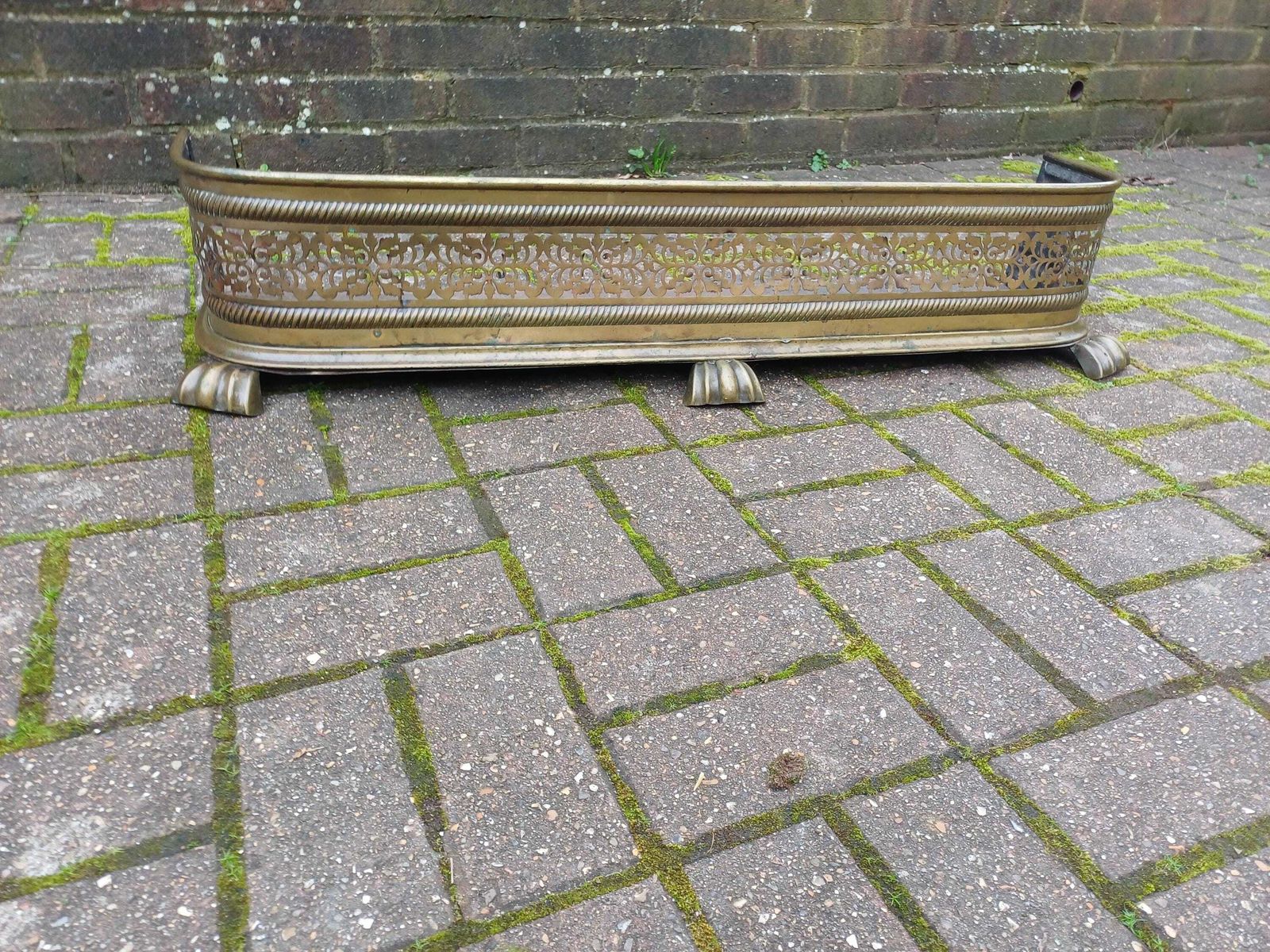245.0 Late Victorian Ornate Brass Fireplace Fender Pierced Decorative Fire Curb With Claw Feet Antique Hearth Guard Fire Iron Stand photo