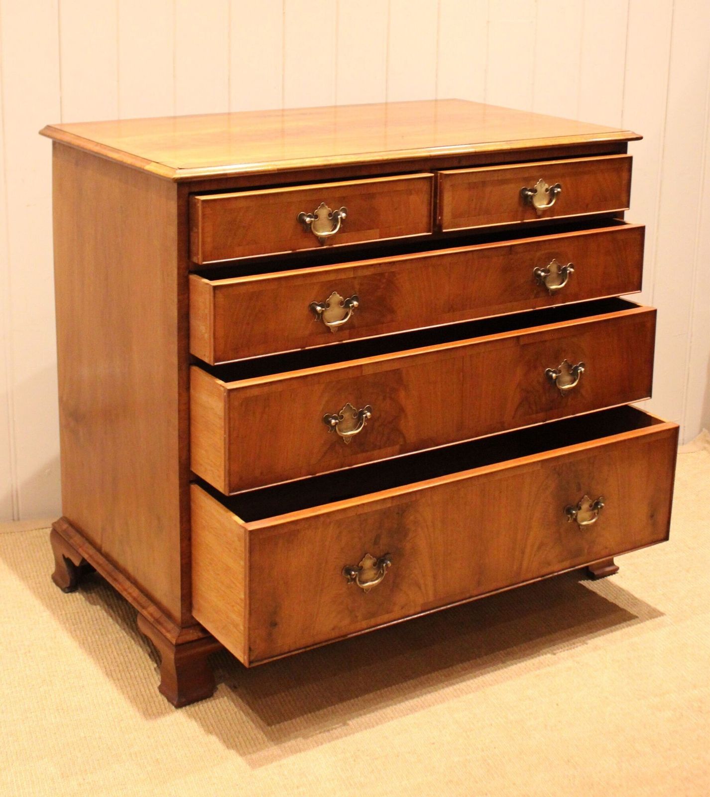 George I Style Walnut Chest Of Drawers photo vinterior