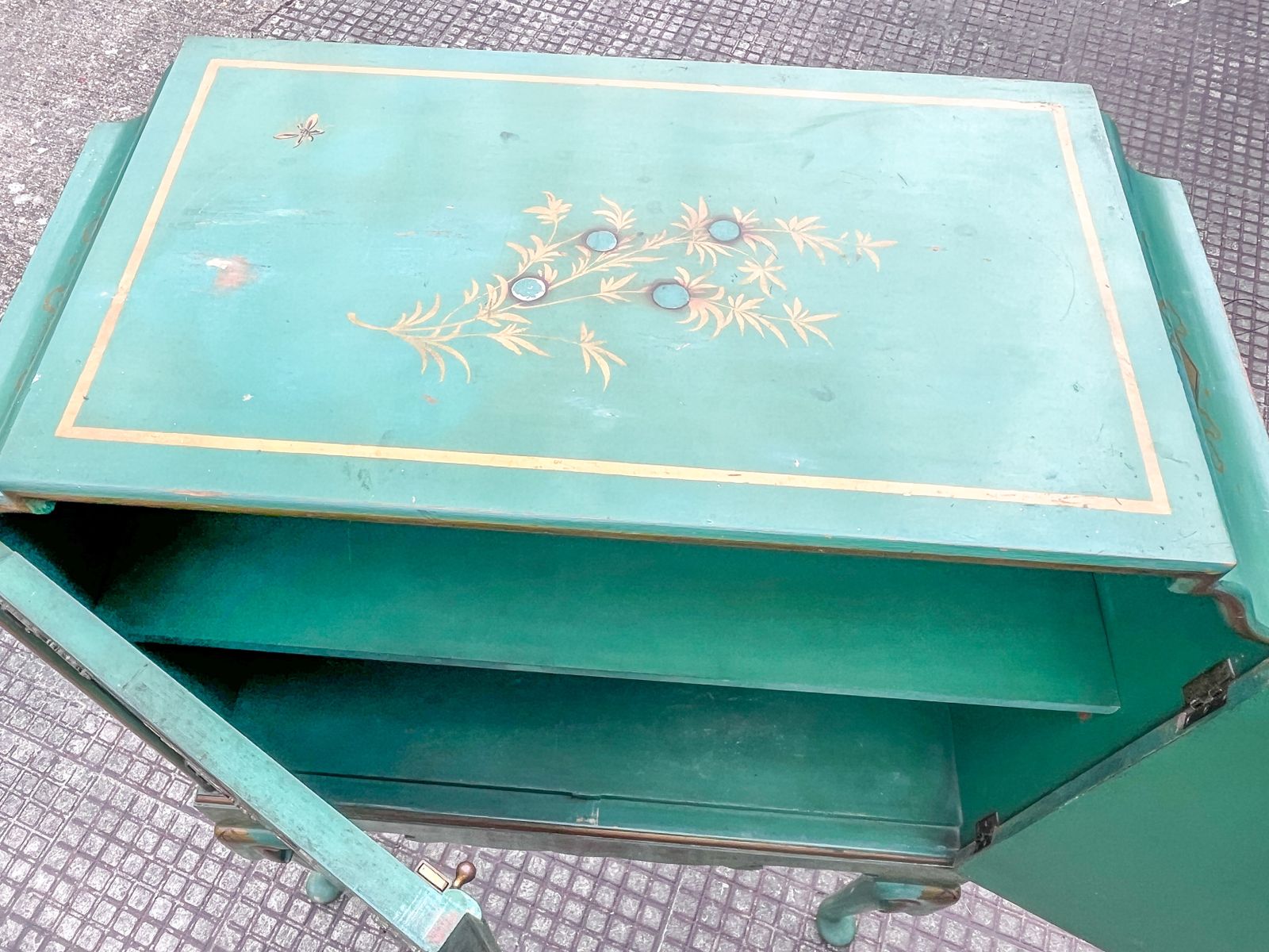 photo for sale Chinoiserie/Japanned Cabinet Retailed By Kean & Scott Ltd, Birmingham, English, Circa 1930s–1950s.