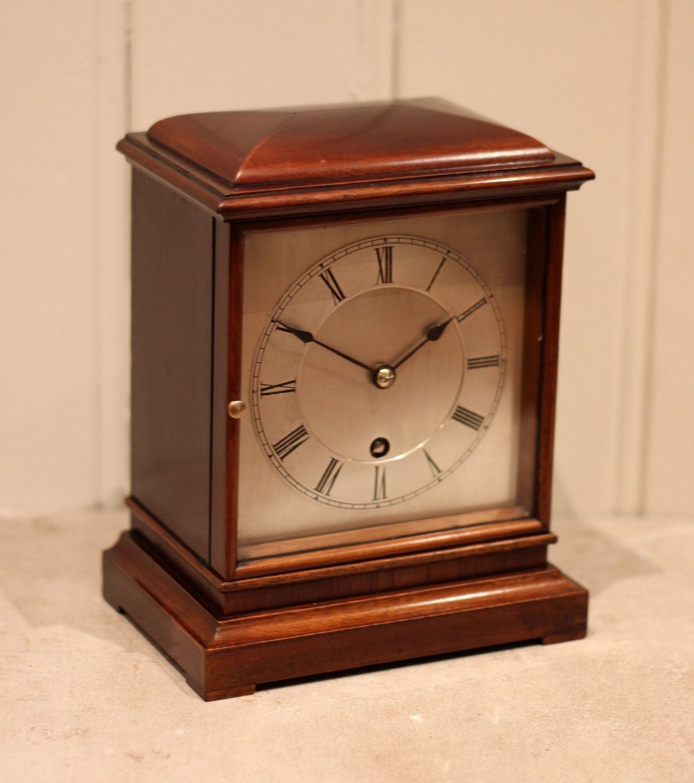 photo furniture Mahogany Timepiece Mantel Clock