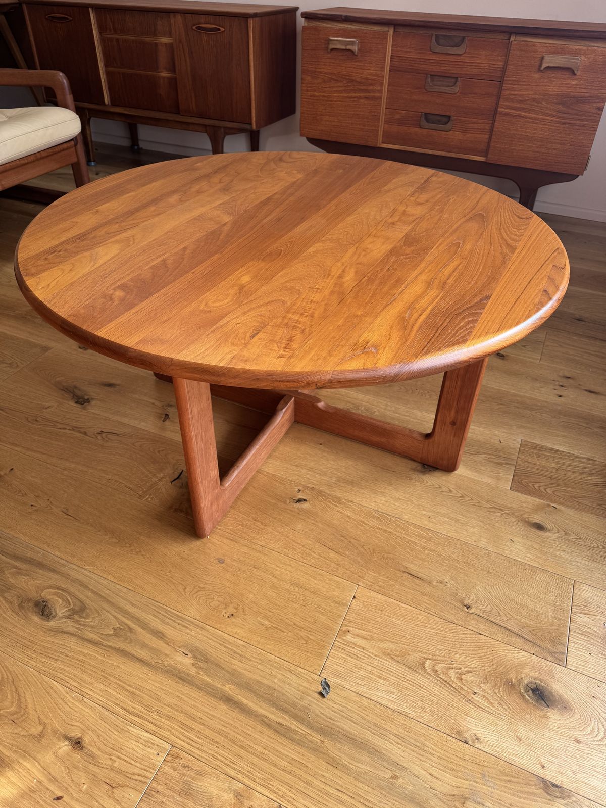 645.0 Large Vintage, Mid Century, Teak, Round Coffee Table, Danish, 1960s/70s photo