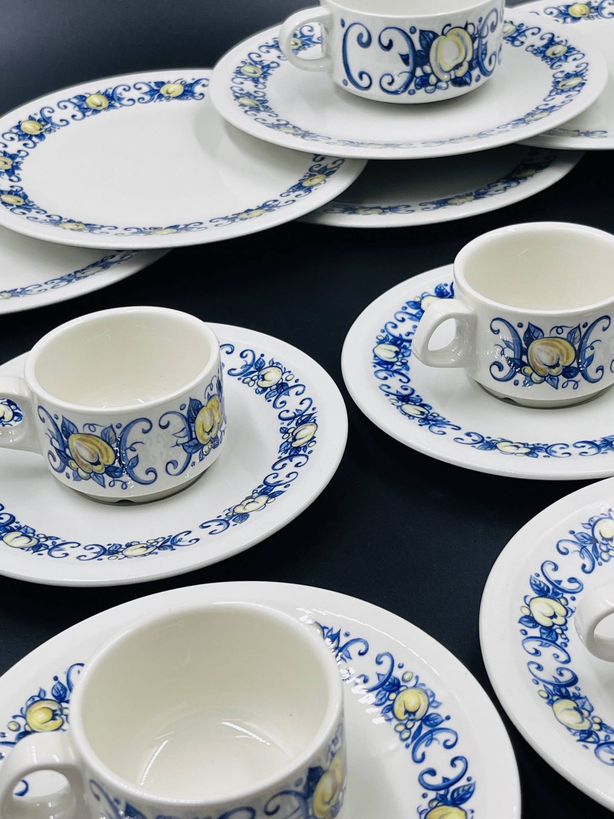 photo furniture Villeroy & Boch Cadiz – Ontbijtservies, 19 Delig