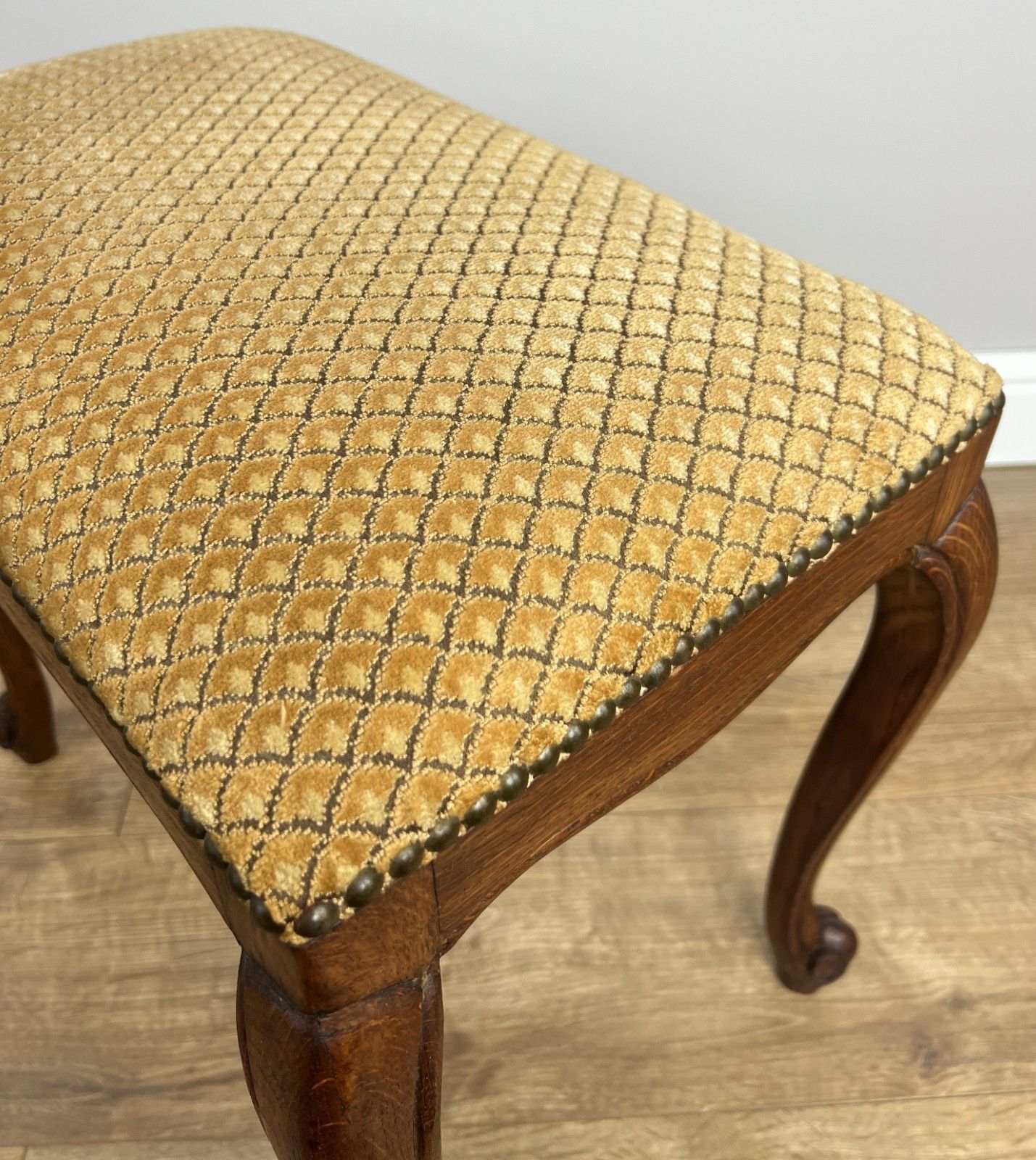photo furniture Footstool Vintage French Louis Style Oak Upholstered Stool Bench Lot 4863