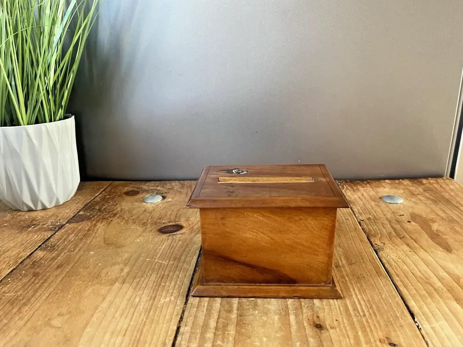 Antique Art Deco Wooden Painted Swallow Cigarette Holder Lift Dispenser Desk Box photo Home Decor