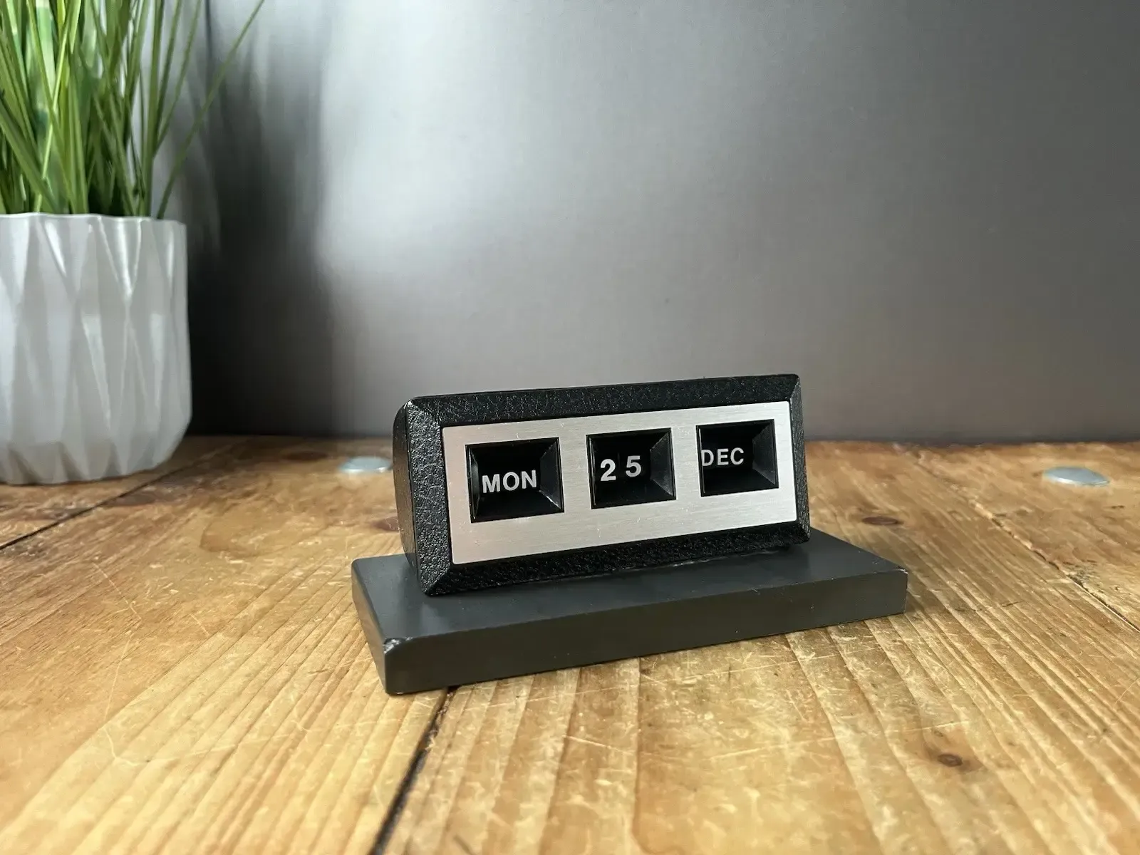 Vintage Plastic Faux Leather Eagle Brand Slate Mounted Perpetual Desk Calendar
