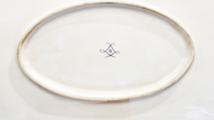 2150.0 Antique Large French Sevres Golden Porcelain Casket 19th C photo
