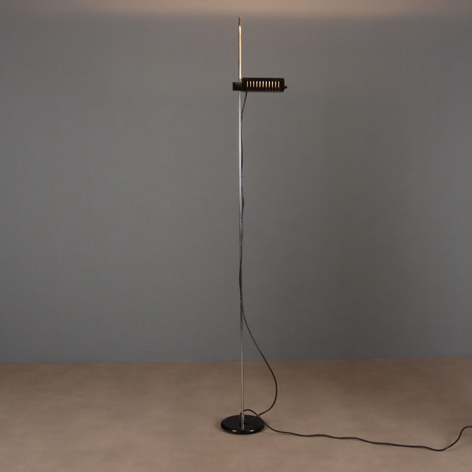 Oluce 626 Lamp Vintage Design Joe Colombo 1960s 1970s