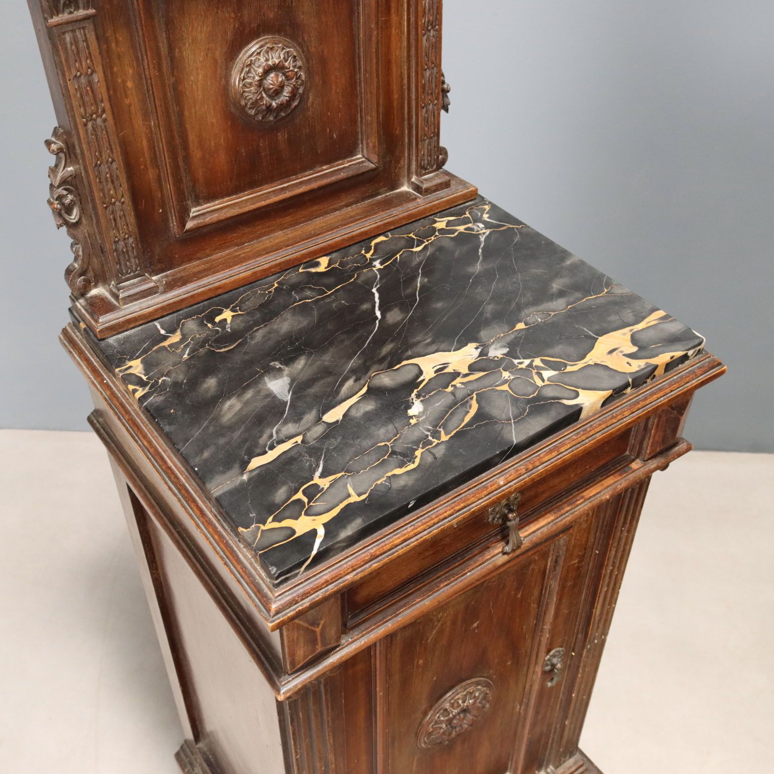 photo vinterior Bedside Tables Neo Renaissance Walnut Italy XX Century