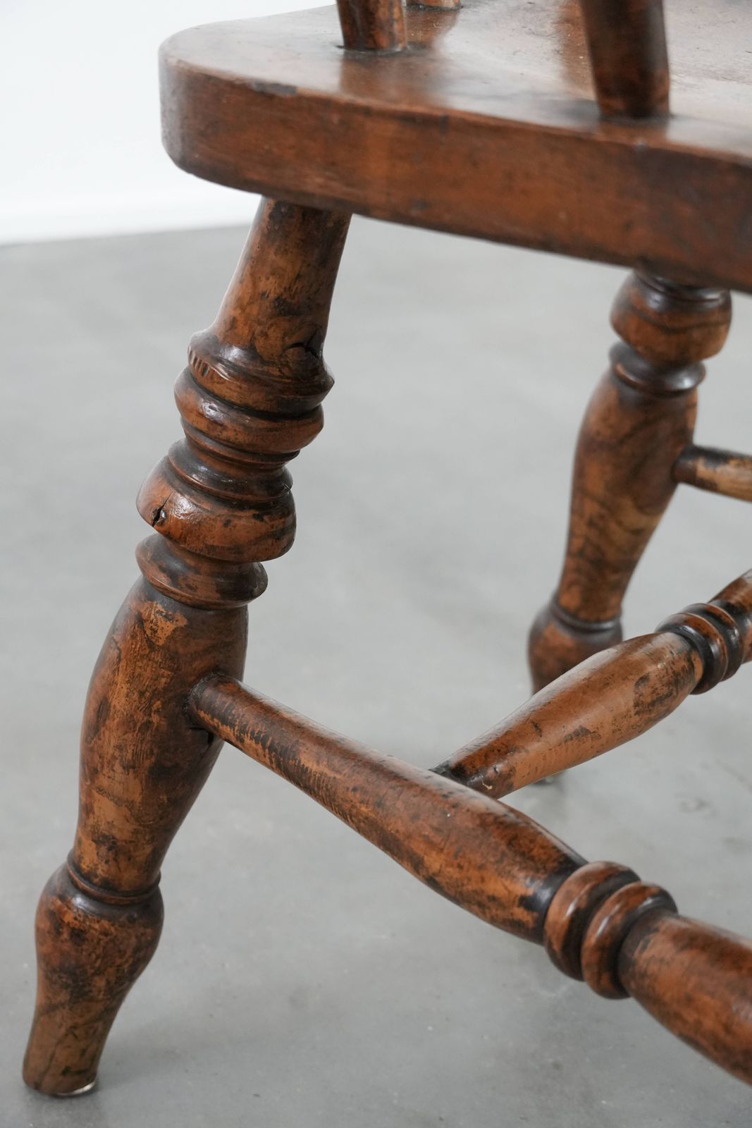 467.0 Beautiful Antique English Captain Chair / Side Chair / Office Chair From The Early 19th Century photo