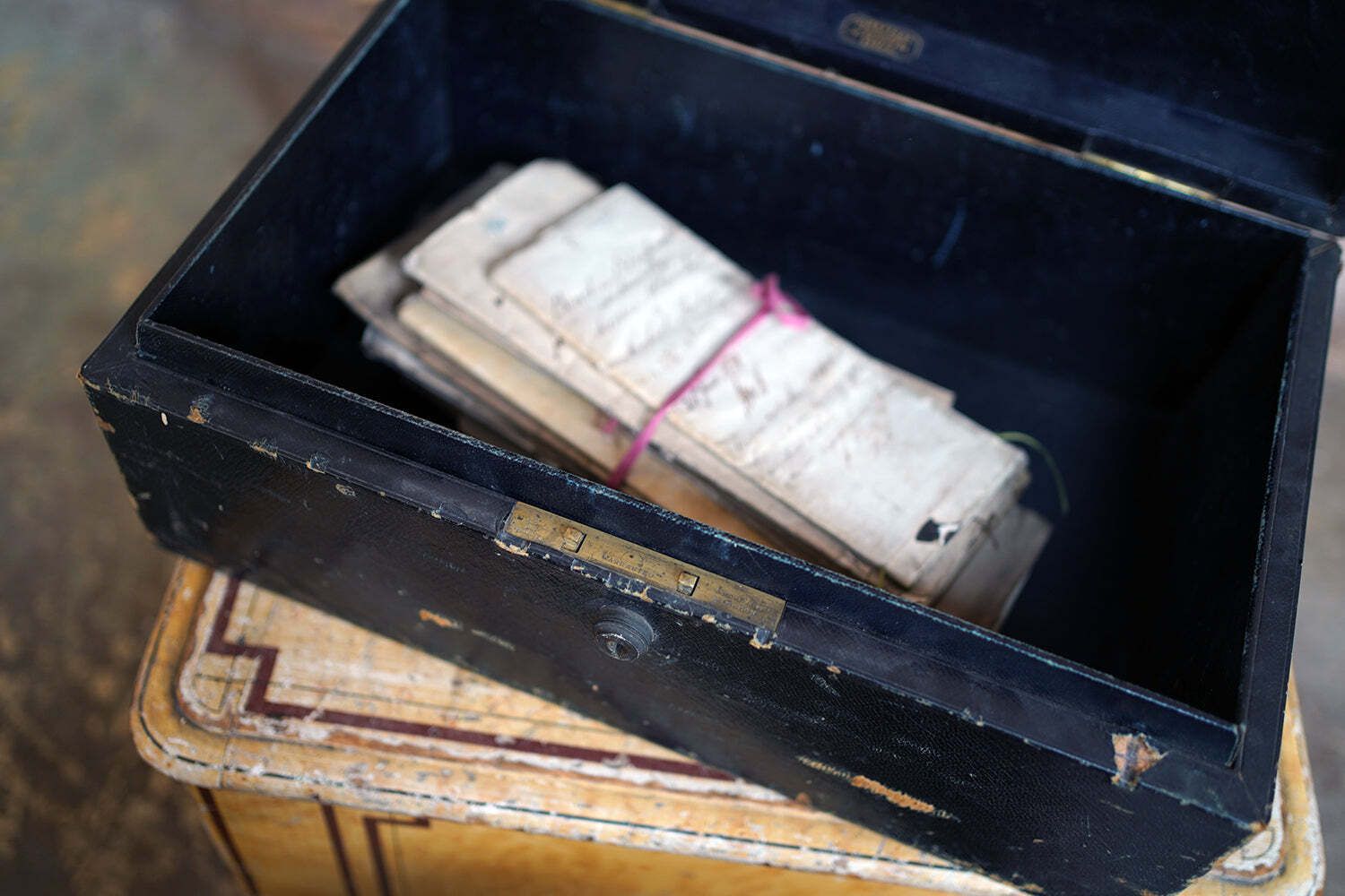 photo furniture An Early 20thc Commission Of Control “Lunatic Asylums” Document Box By Mansted Of Dublin C.1913 20