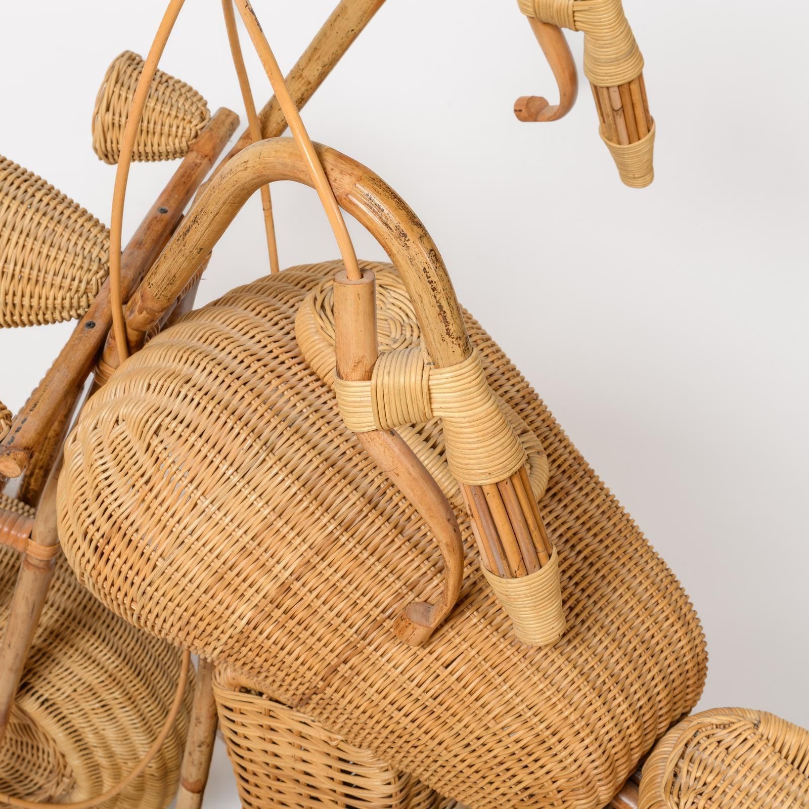 Full Size Wicker And Bentwood “Harley Davidson” Motorcycle Sculpture photo 1400.0