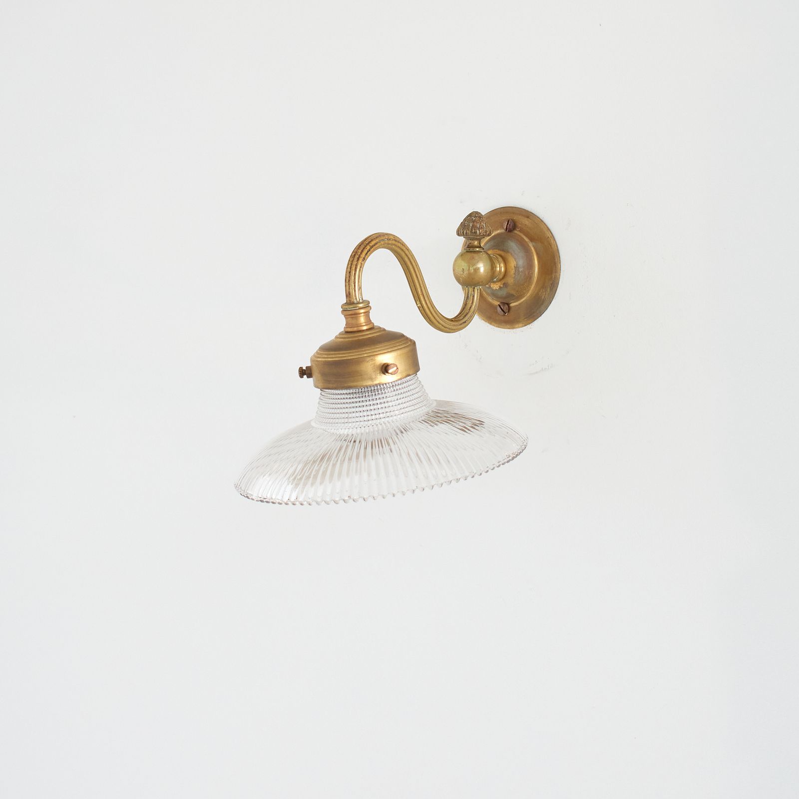Antique Reclaimed Glass Holophane Wall Light – I photo furniture
