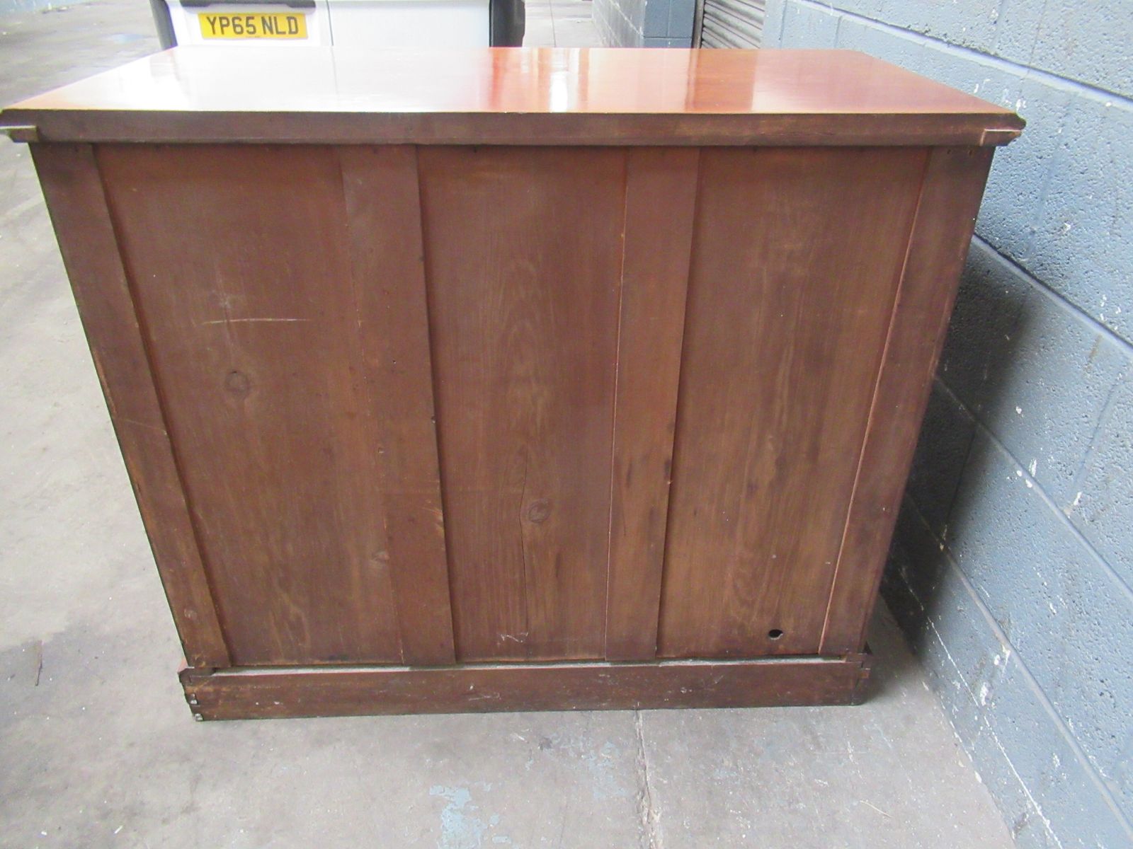 photo furniture Victorian    Mahogany  Chest Of Drawers