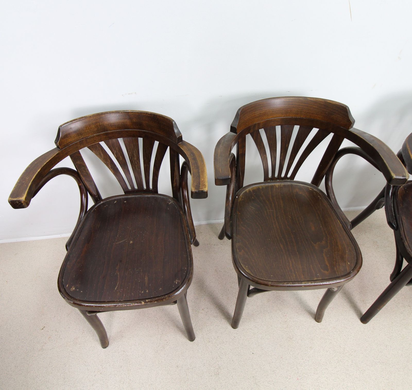 Set Of 4 Vintage Thonet Style Bentwood Chairs photo vinterior