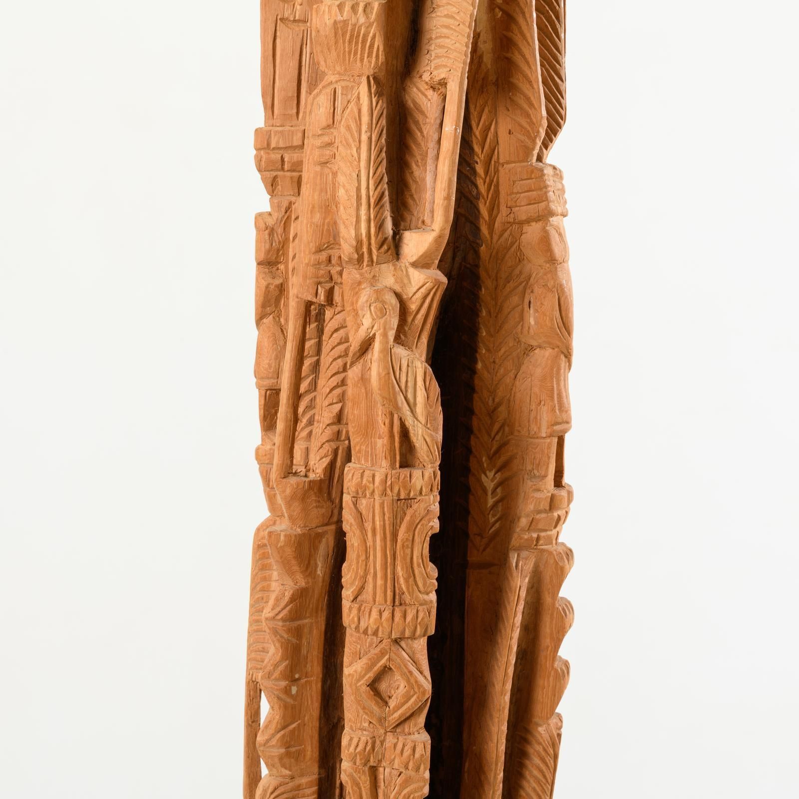 photo furniture Zande Or Mangbetu Workshop Attribution, Northern Democratic Republic Of Congo Carved Limba Column