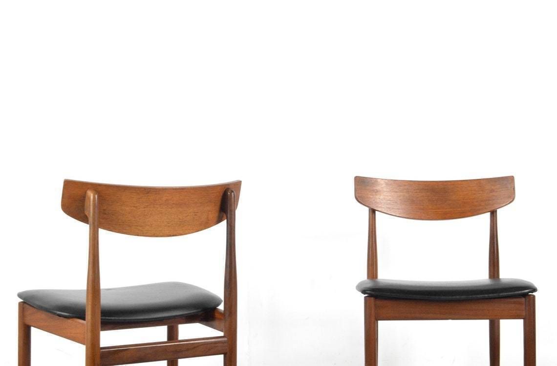 Set Of 4 Vintage Midcentury Afromosia And Leatherette Chairs By Kofod Larsen For G Plan photo vinterior