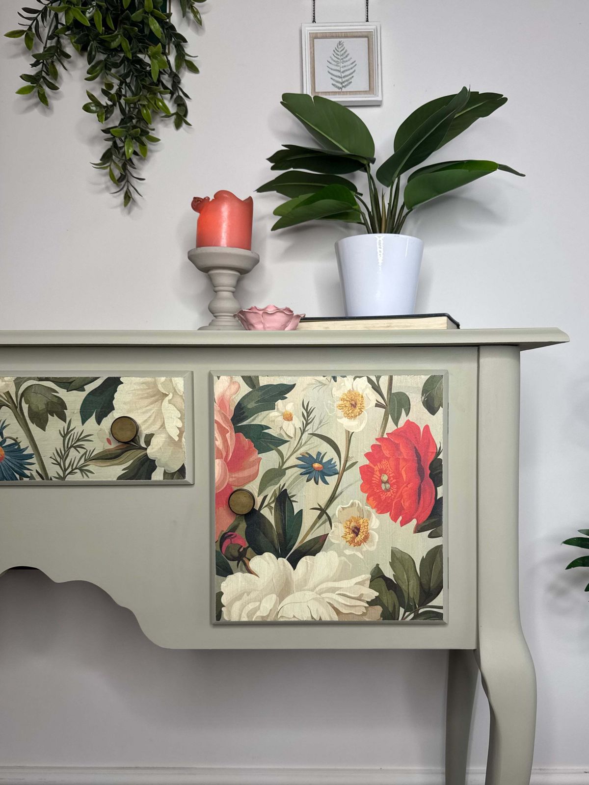 Pretty Light Green And Colourful Floral Console Table With Cupboards And Drawer photo 395.0