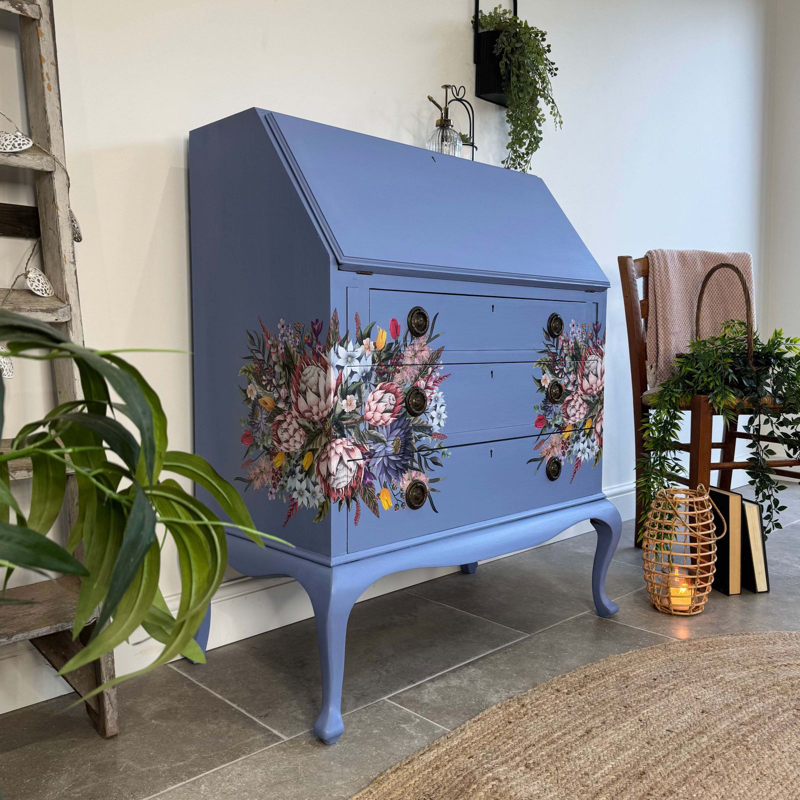 Pretty Writing Desk / Bureau Painted Light Blue, Pink And Floral photo buy