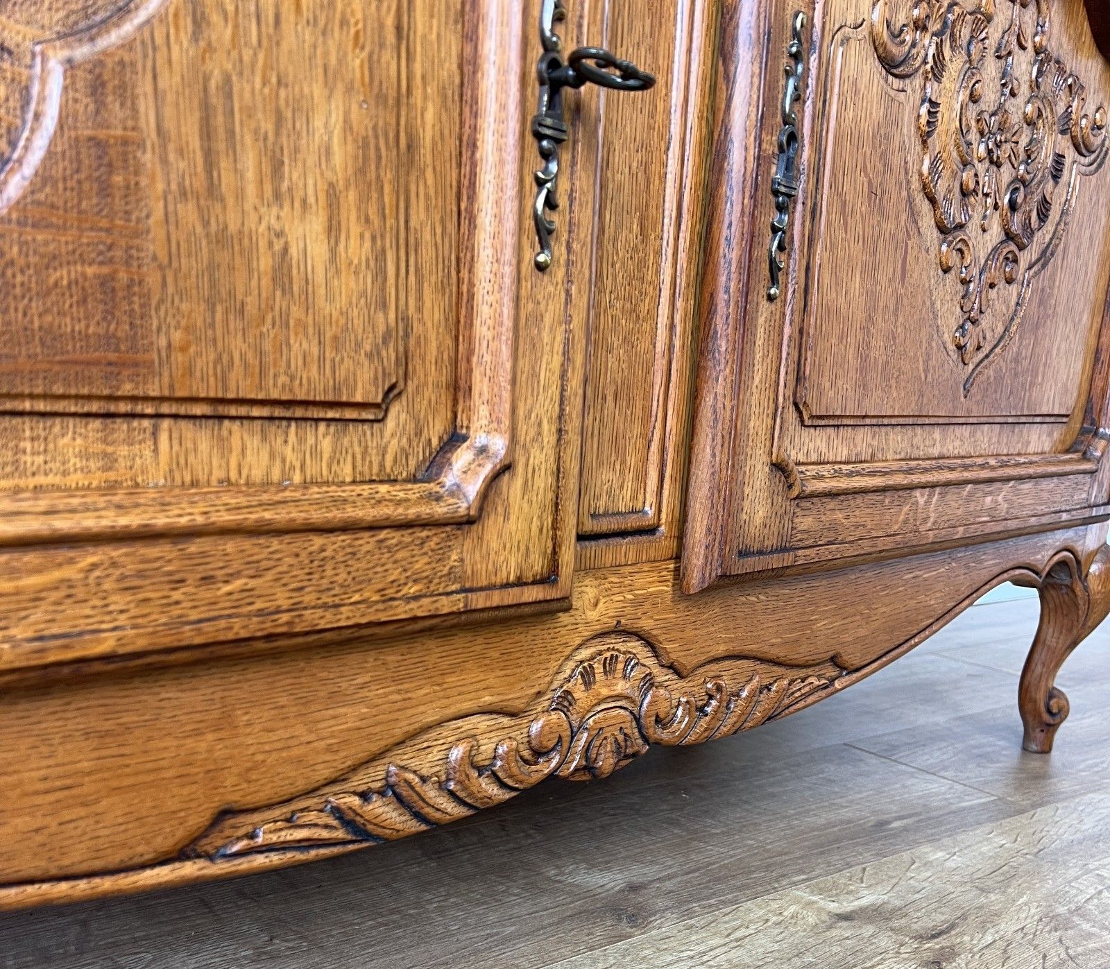 Furniture Bookcase Vintage French Louis XIV Style Oak Display Cabinet Sideboard Lot 4890 photo