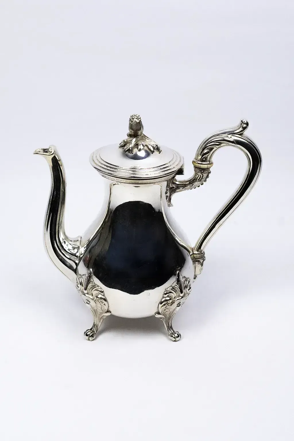 Christofle Teapot In Silver Metal, Louis XV Style — Late 19th Century – Early 20th Century.