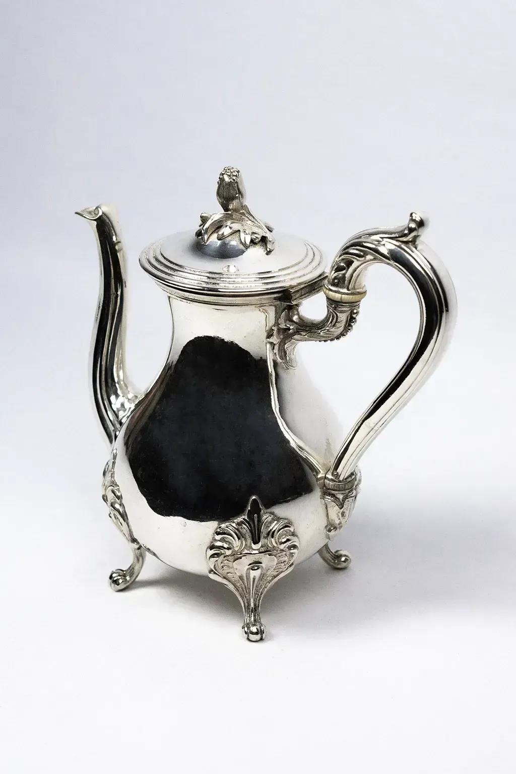 Christofle Teapot In Silver Metal, Louis XV Style — Late 19th Century – Early 20th Century. photo for sale