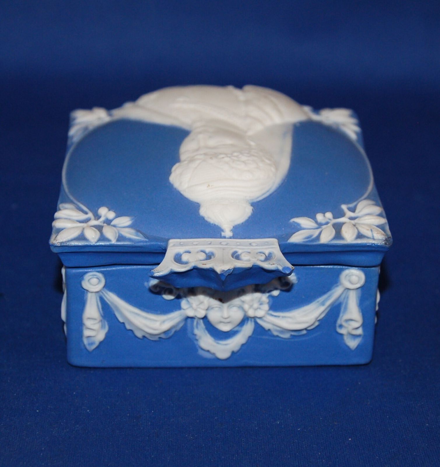A Very Rare Queen Alexandra Bisque Jasper Ware Coronation Square Trinket Box photo 58.0