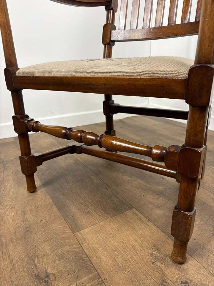 photo vinterior Reproduction Bar Back Mahogany Framed Armchair