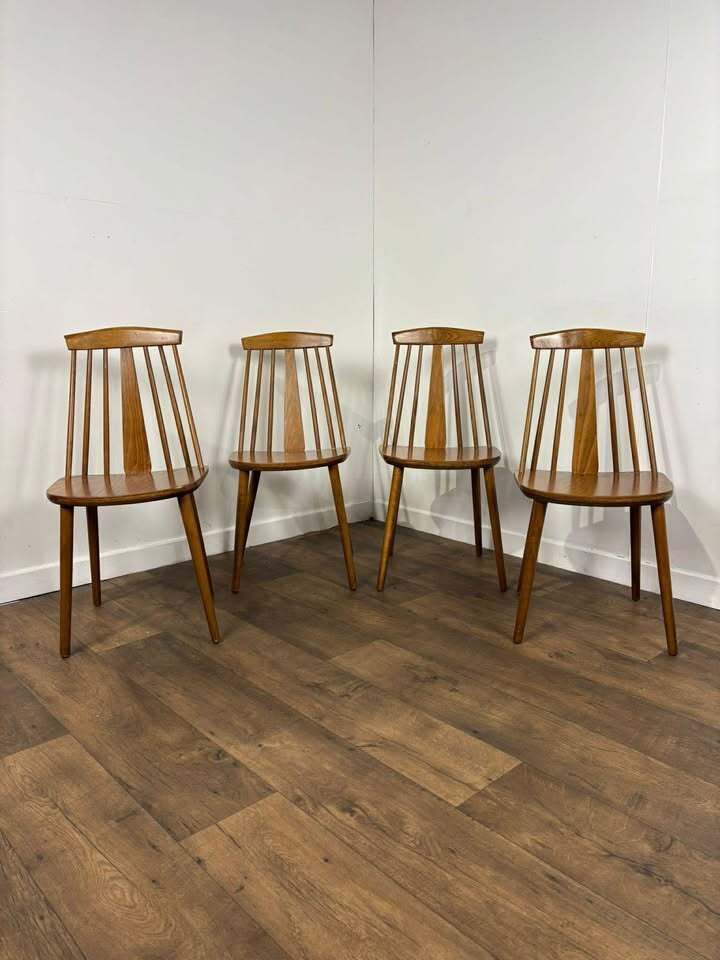 photo vinterior Set Of Four Rodanski Mid Century Danish Style Stick Back Dining Chairs