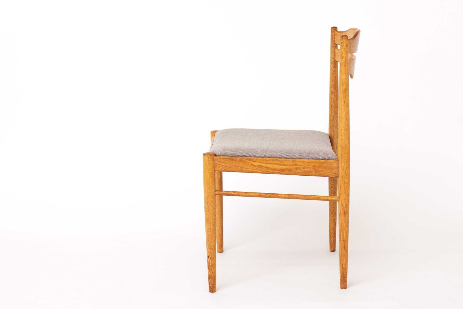 photo furniture Set Of 6 Vintage Dining Chairs 1970s, Beechwood & Teak Chairs, Mid Century Wooden Dining Chairs, Newly Upholstered
