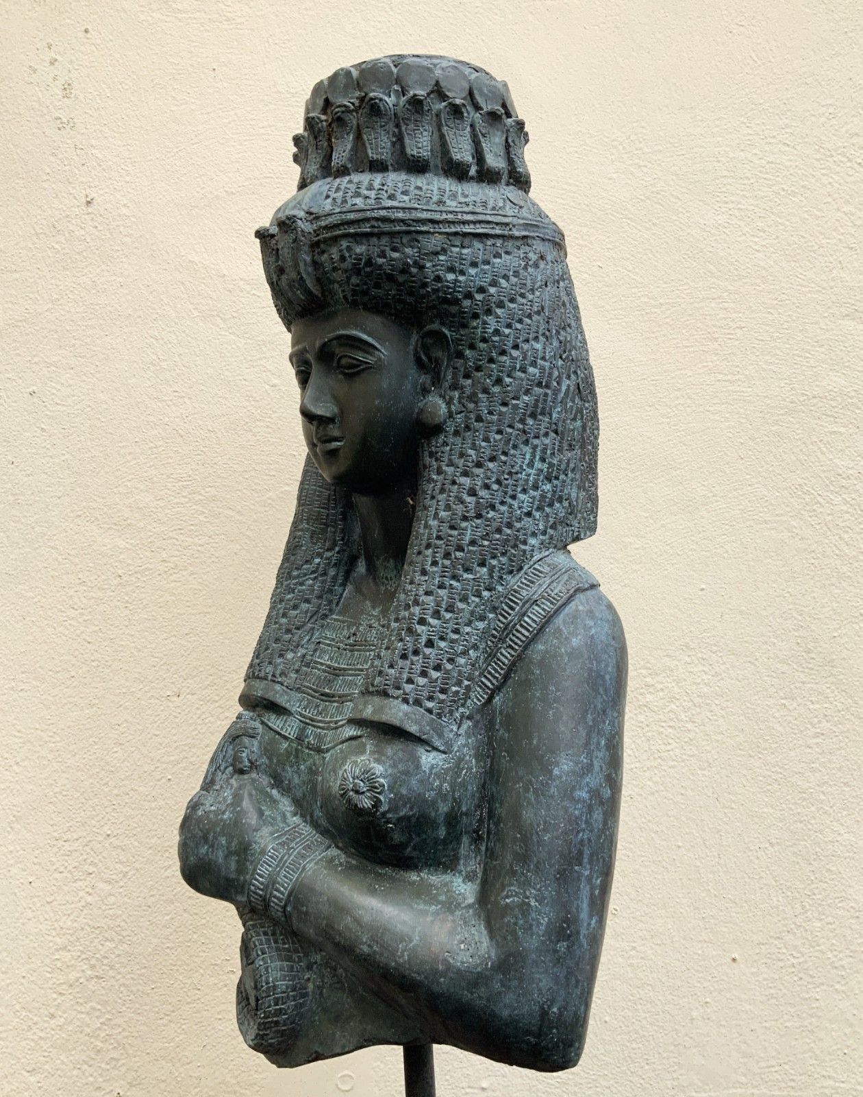 photo furniture Large Exceptional Bronze Sculpture Cleopatra Egyptian Revival With Marble Stand