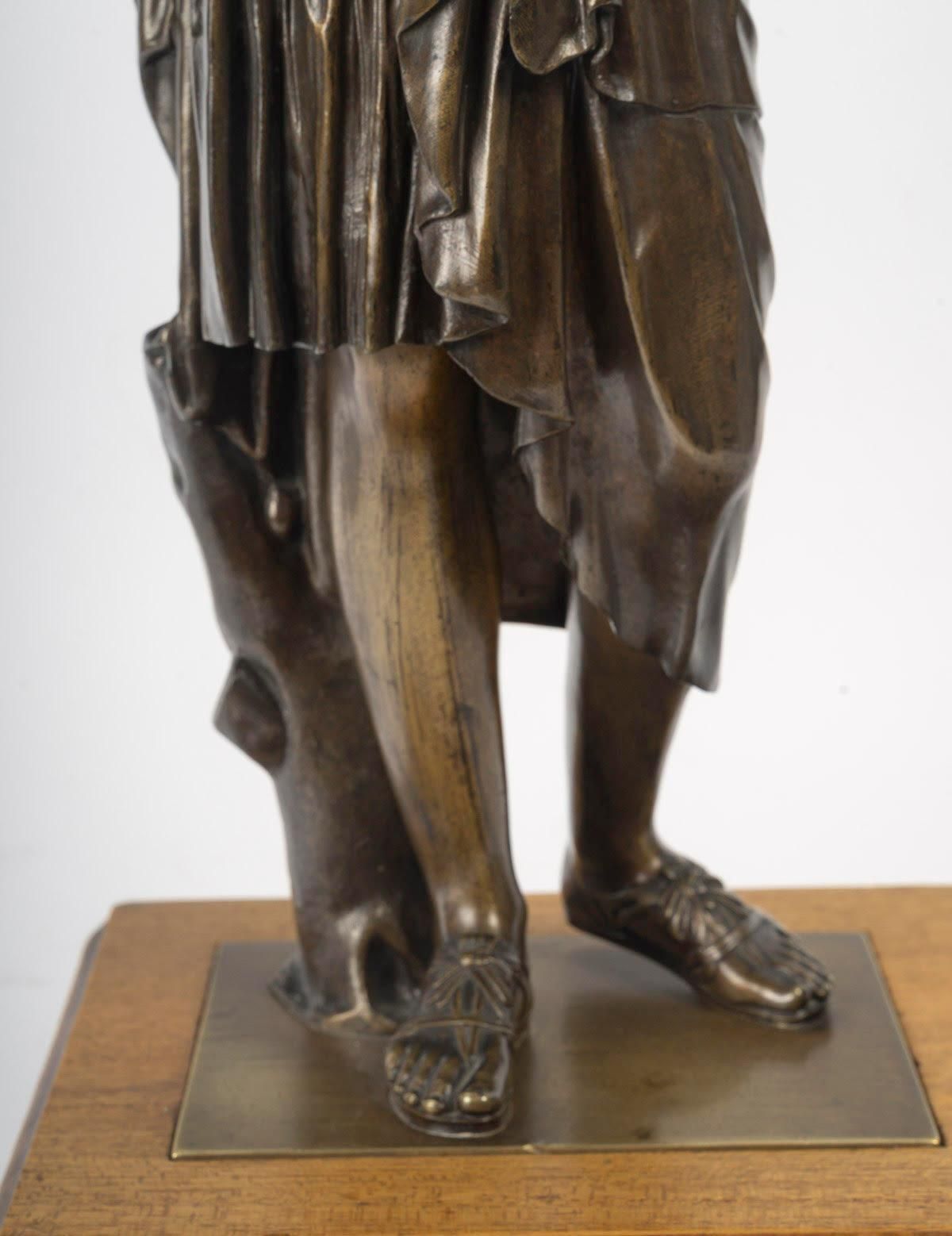 Early 20th Century Patinated Bronze Sculpture Of Diana On A Wooden Base. photo Art