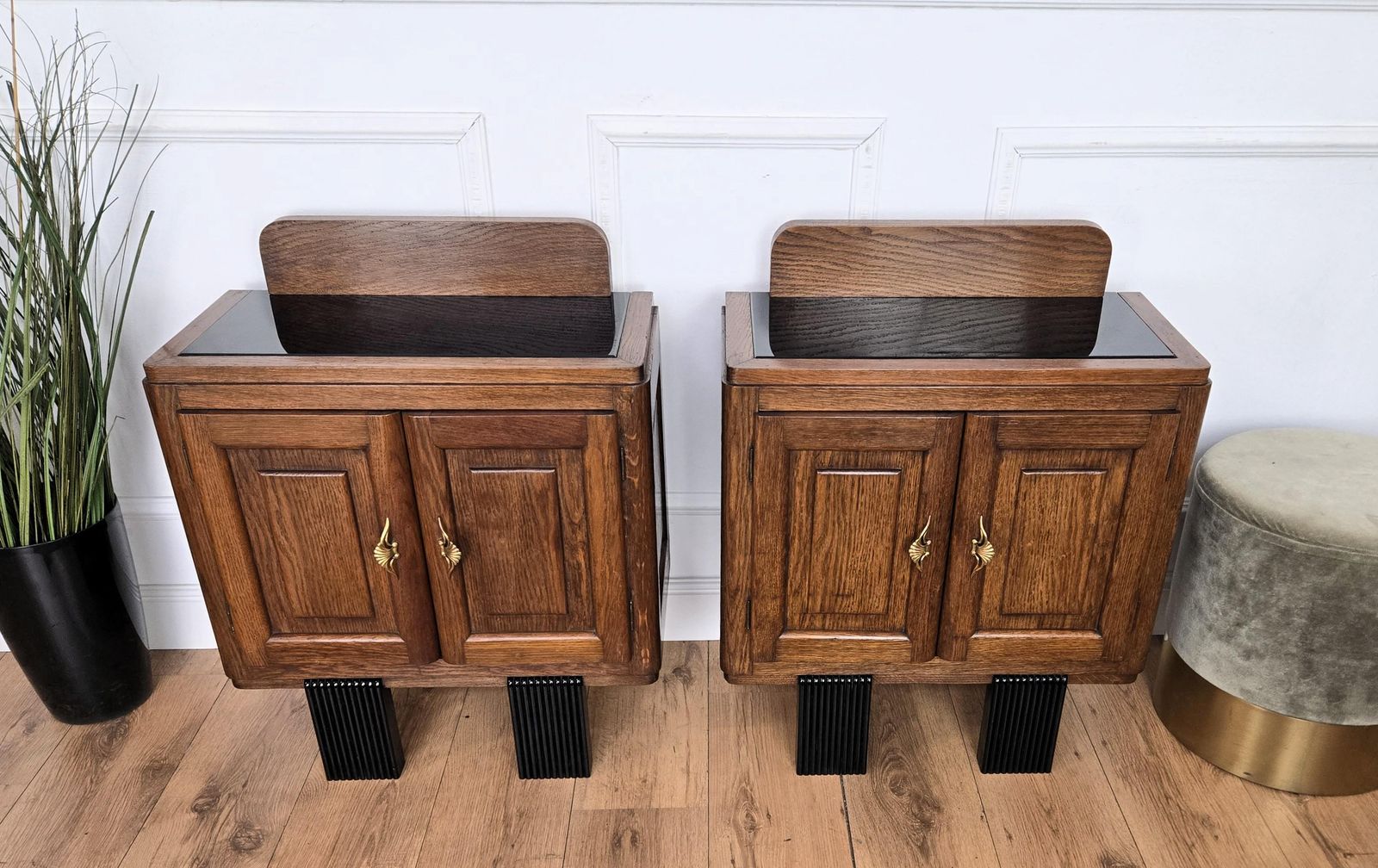Pair Of Italian Art Deco Night Stands Bed Side Tables In Burl Walnut photo buy