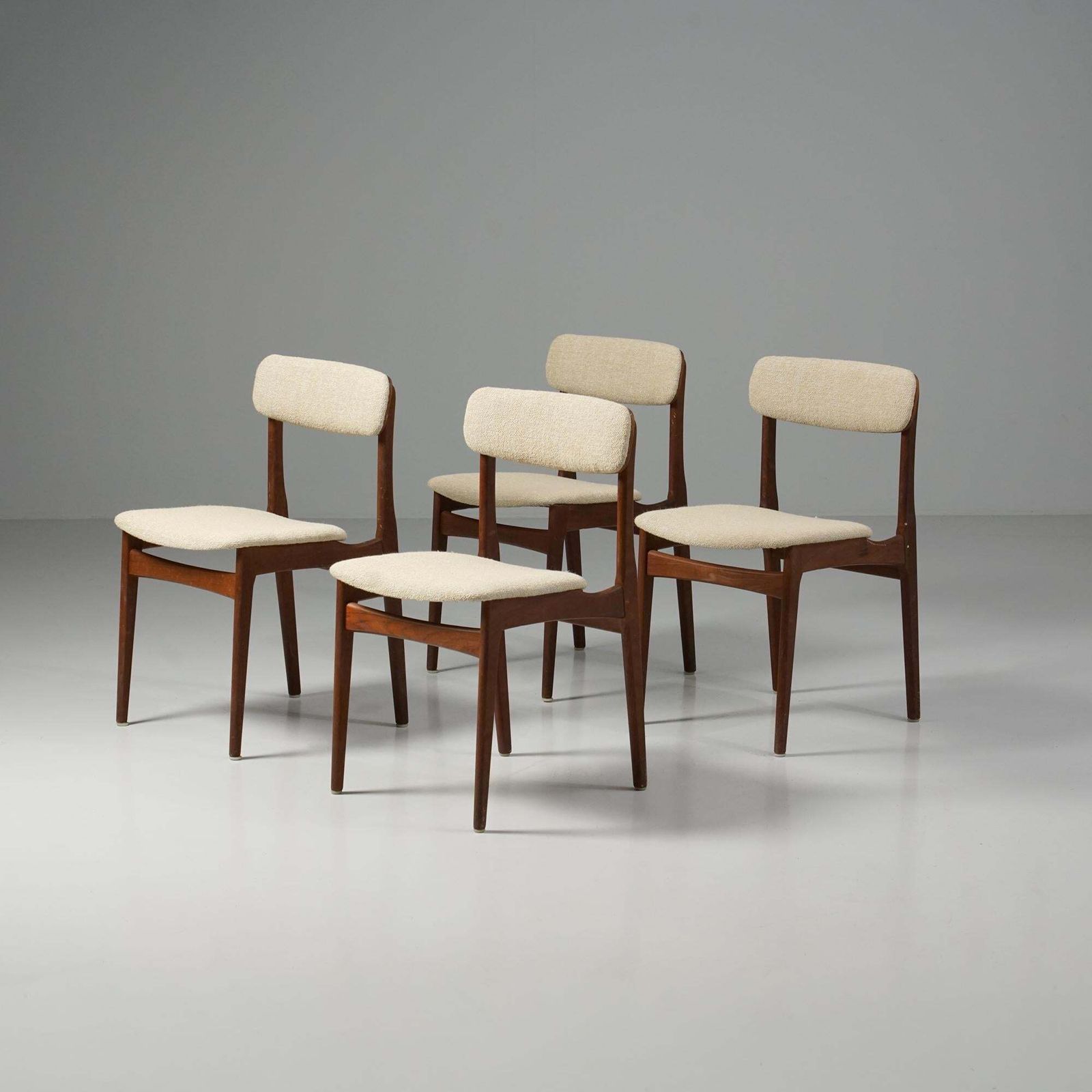 Mid Century Modern Set Of Four Dining Room Chairs, Thorsø Møbelfabrik, 1960s photo furniture