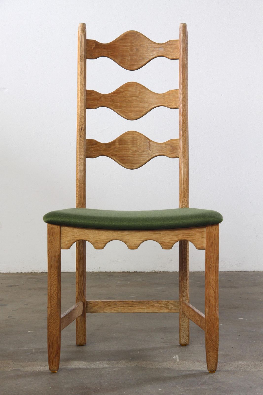 Vintage 1960s Danish Tall Back Brutalist Chairs By Henning Kjærnulf, Set Of 8 photo vinterior