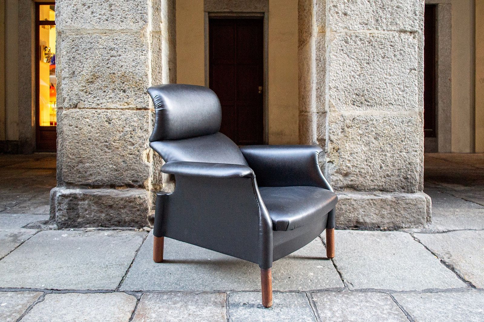 Sanluca Lounge Chair Van Achille En Pier Giacomo Castiglioni Voor Simon Gavina, 1960