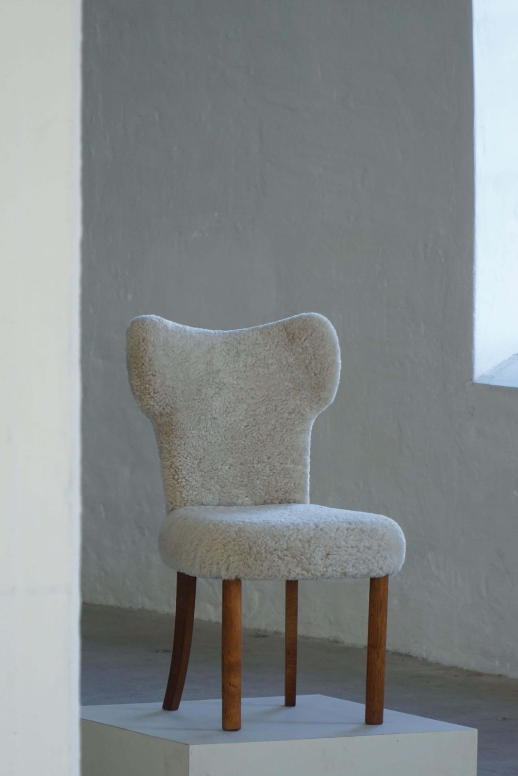 Set Of 4 Danish Modern Dining Chairs In Lambswool & Oak, Viggo Boesen, 1950s photo vintage