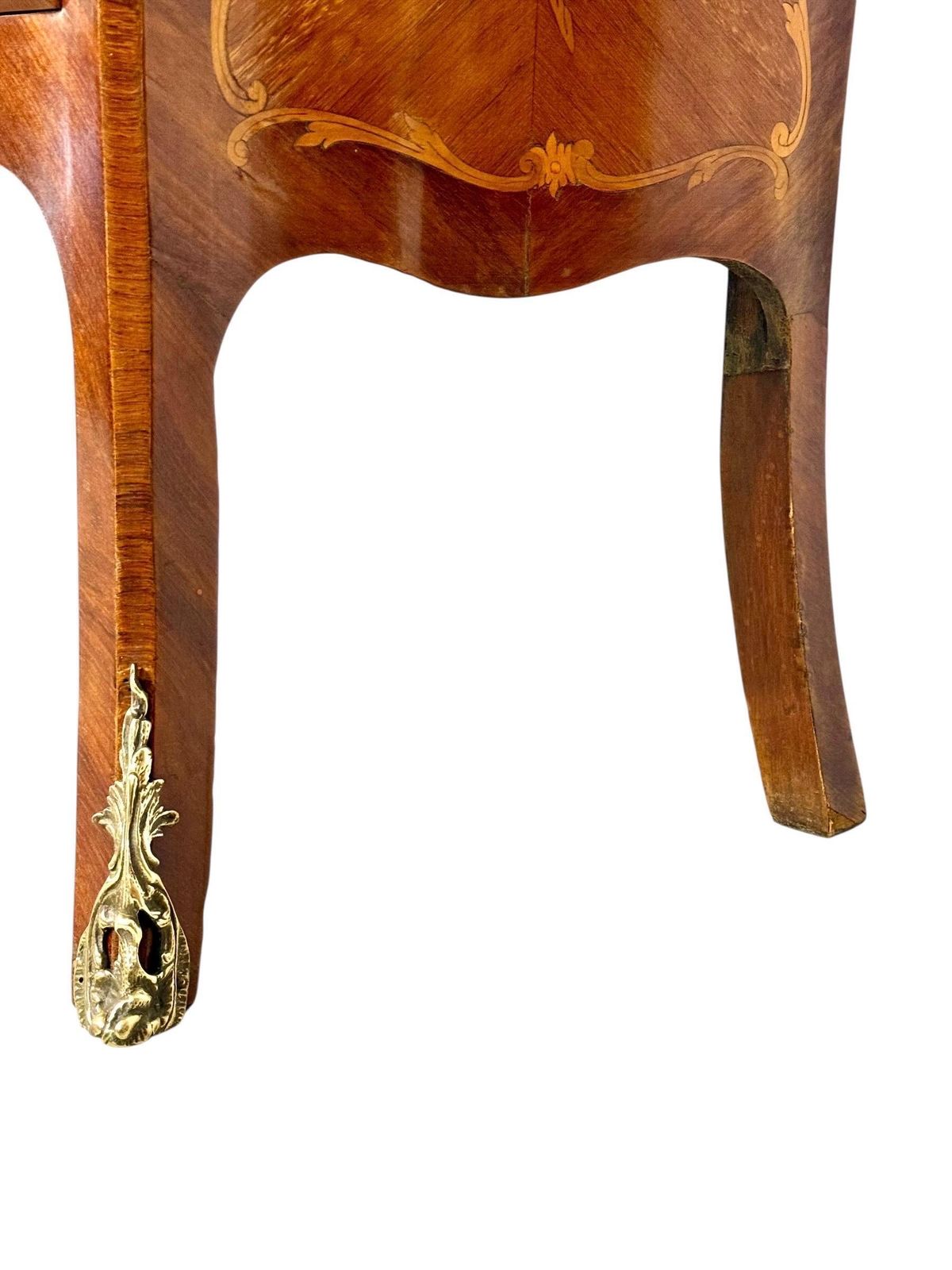 photo vinterior 19th Century French Louis XV Style Marquetry Commode With Breccia Marble Top