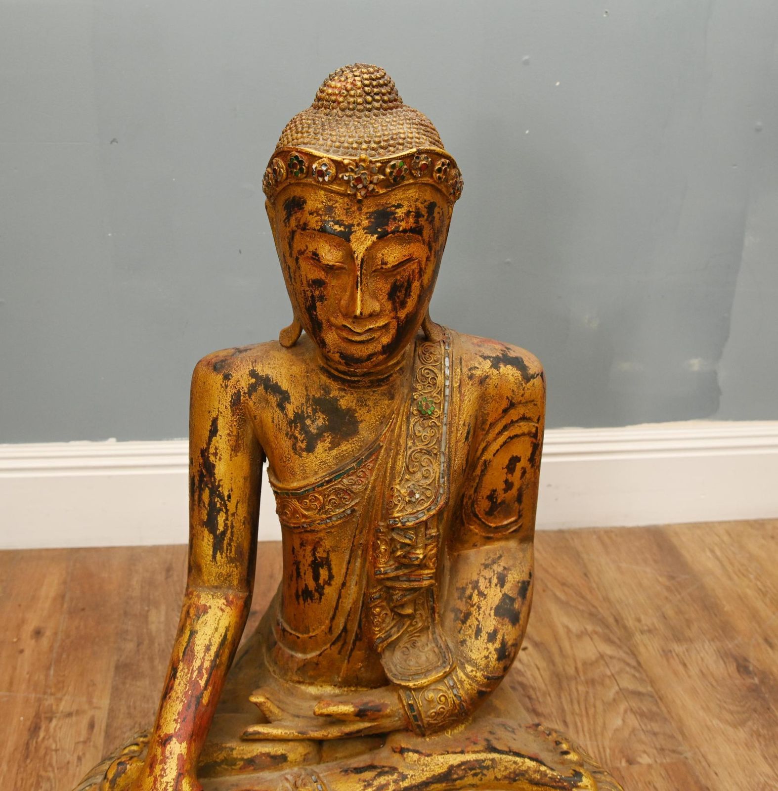 Nepalese Nepalease Statue Buddhism Meditation Pose Carving Nepal photo furniture