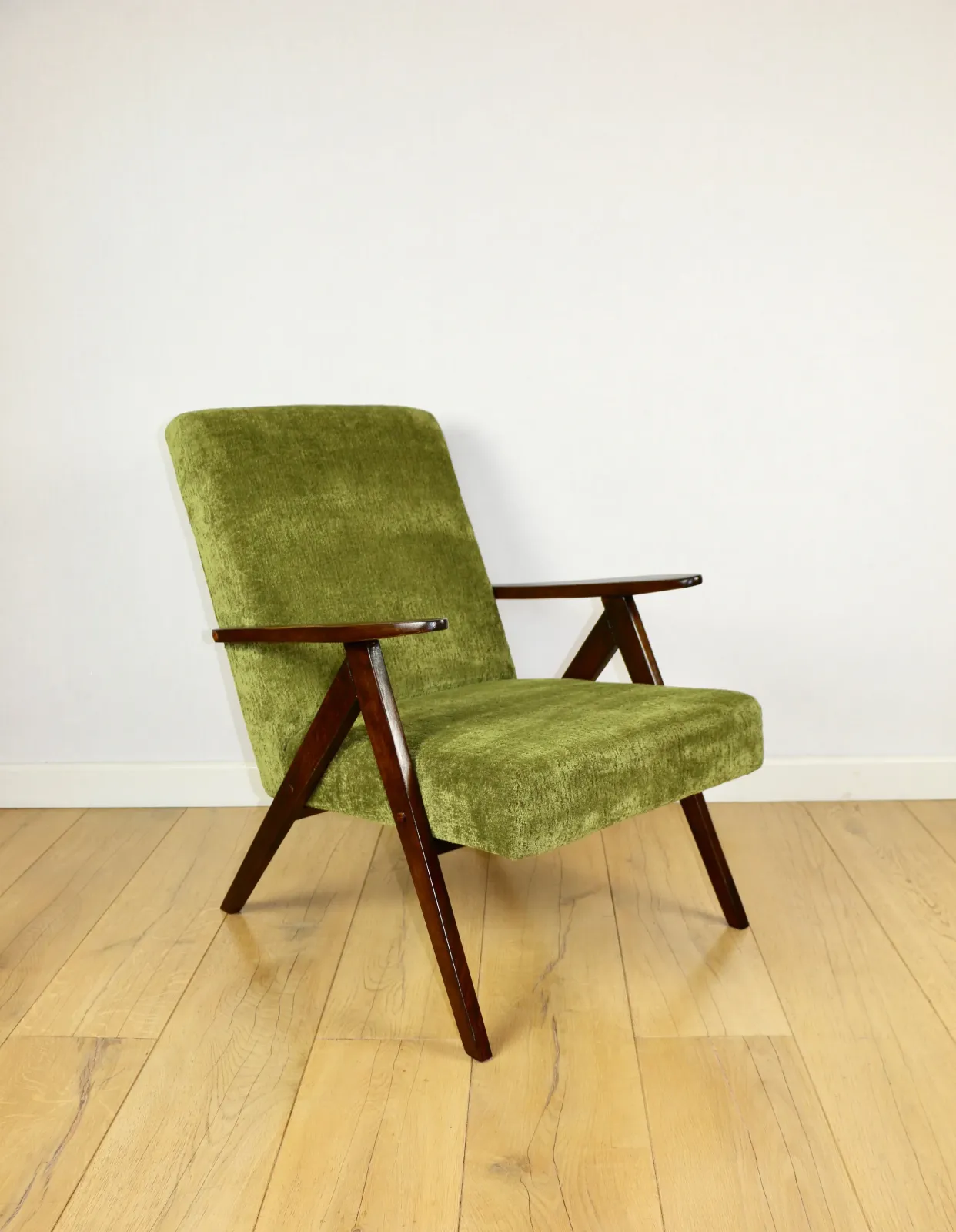 Italian Dining Tableclassic Armchair Var B 310 1960s Vintage Olive Structured Velvet   Dark Wood